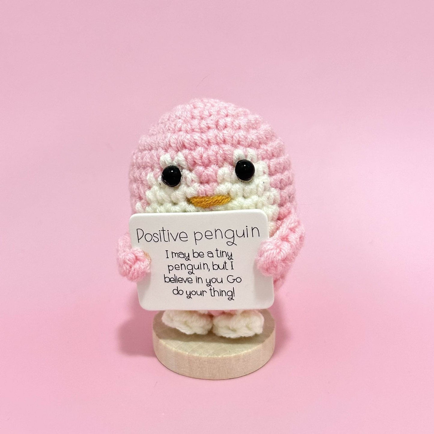 Gestrickte Gurken Puppe verleiht positive, nette  und emozonale Energie - Kreativkauf.SI