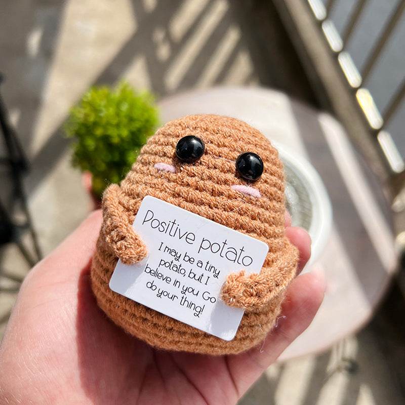 Gestrickte Gurken Puppe verleiht positive, nette  und emozonale Energie - Kreativkauf.SI