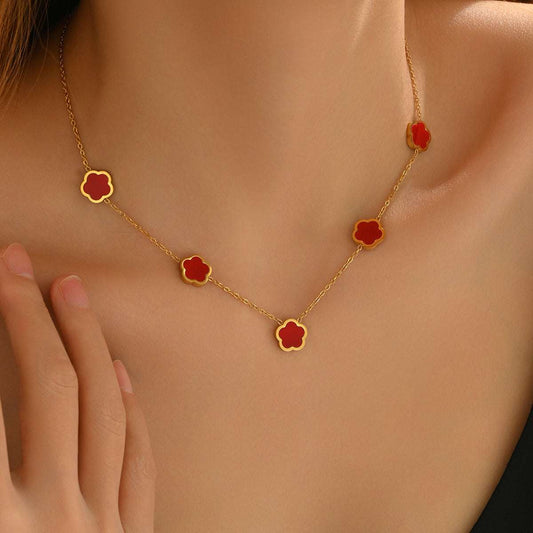 Luxuriöse Damen Halskette, 18 Karat vergoldet mit einem 5 blättrigen Kleeblatt - Kreativkauf.SI