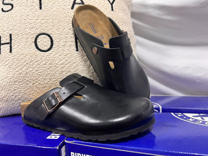 Birkenstock Sandalen aus Leder mit flacher Sohle und anatomischem Fußbett für hohen Tragekomfort - Si.Kreativkauf