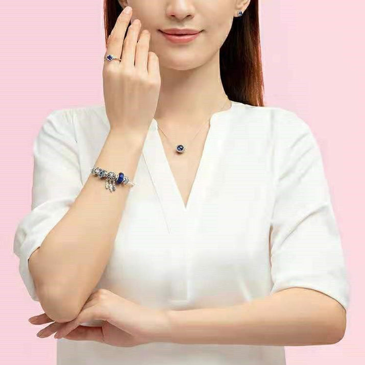 Elegantes Perlen Charm Armband mit glitzernden Akzenten für stilvolle Anlässe - Si.Kreativkauf