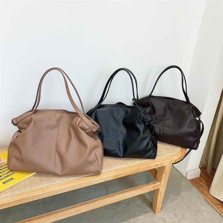 Geräumige Umhängetasche aus PU - Leder für Damen – ideal für Alltag und Reisen - Si.Kreativkauf