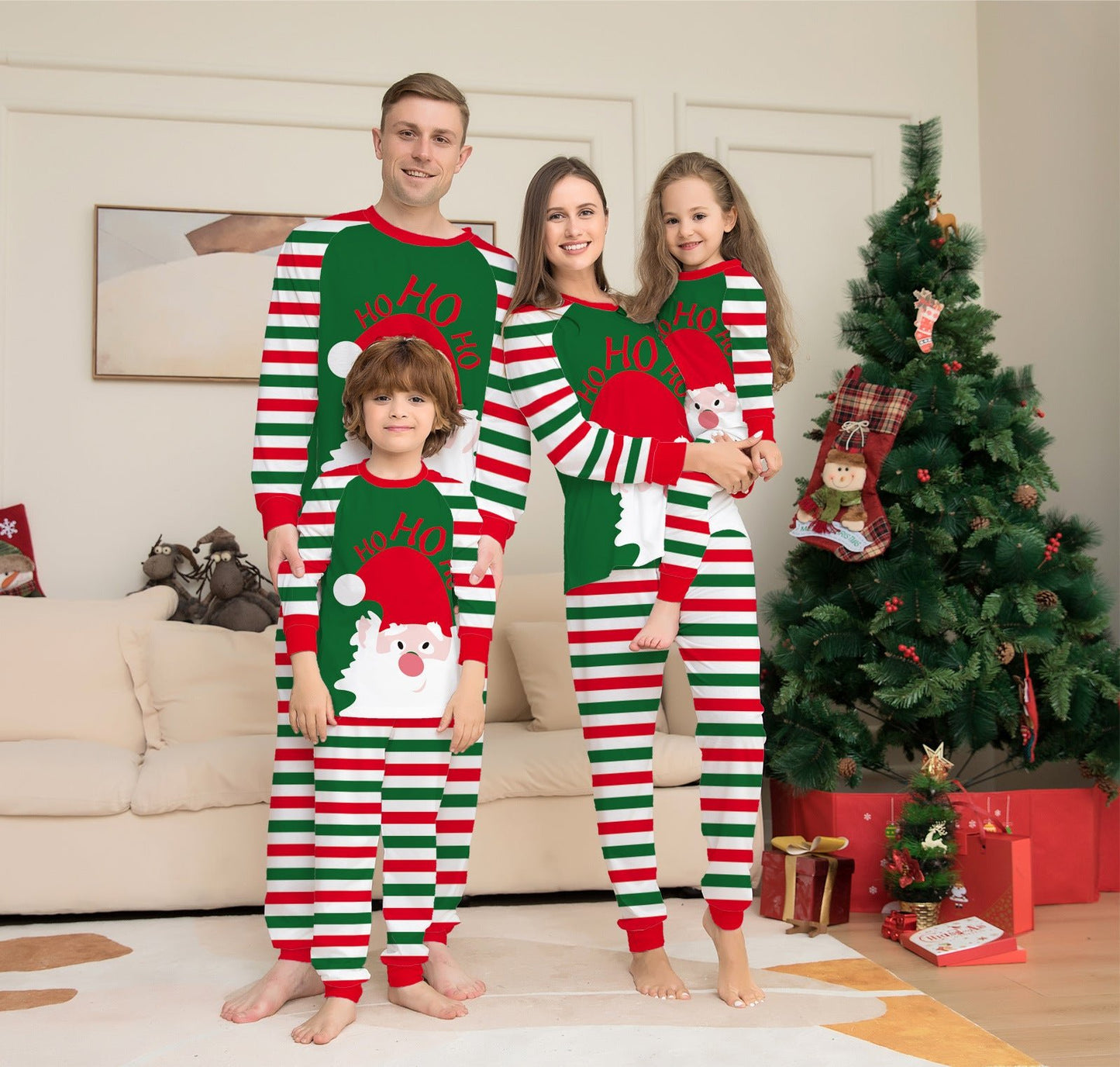 Gestreifte Weihnachtkleidung für die ganze Familie – Festliche Outfits für gemeinsame Feiertagsfeiern - Si.Kreativkauf
