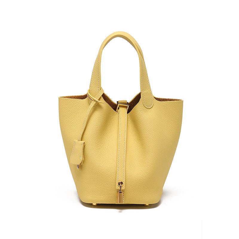 Hochwertige Rindsleder Damenhandtasche mit praktischem Design und Fächern für den Alltag - Si.Kreativkauf