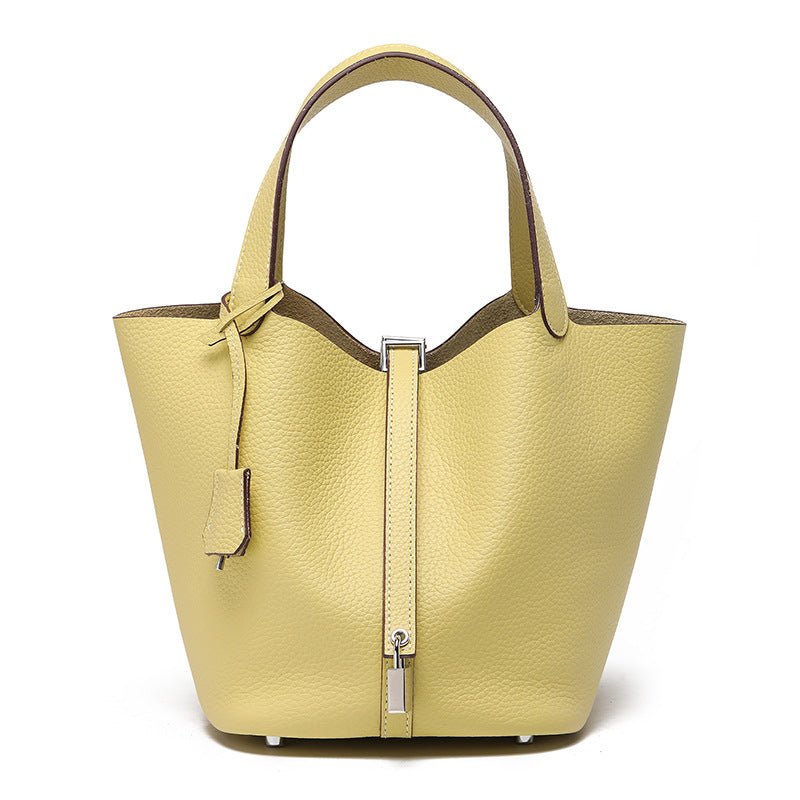 Hochwertige Rindsleder Damenhandtasche mit praktischem Design und Fächern für den Alltag - Si.Kreativkauf